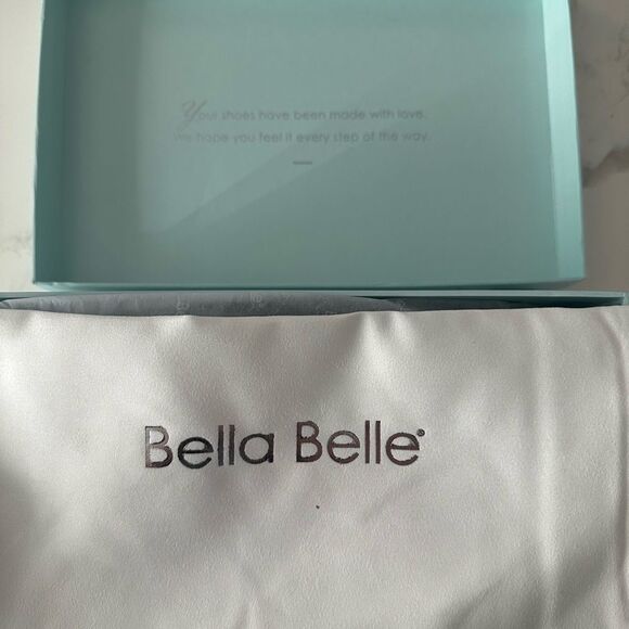 Bella Belle NEW IN BOX Lilia Ivory Silk Pearl Strappy Sandals Wedding Bride - Picture 7 of 8